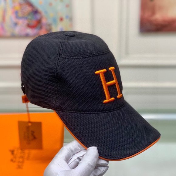 AUTHENTIC Dior  HatsAUTHENTIC Dior  Hats main image 4